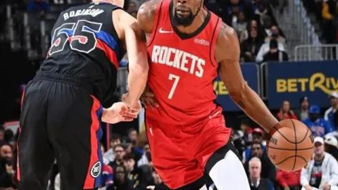 17岁亚马尔与19岁意大利模特甜蜜交往，昔日恋情遭背叛不幸收场